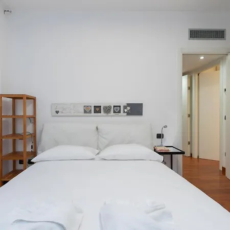 I-host - Ripa Navigli ميلان